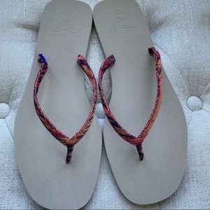 New Rothy’s Full Circle Flip Flops